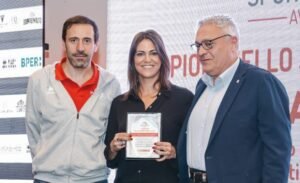 Campioni nello sport e nella vita, premiata la pallanuotista campana Acampora