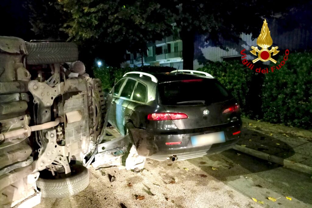 Incendio Solofra carabinieri