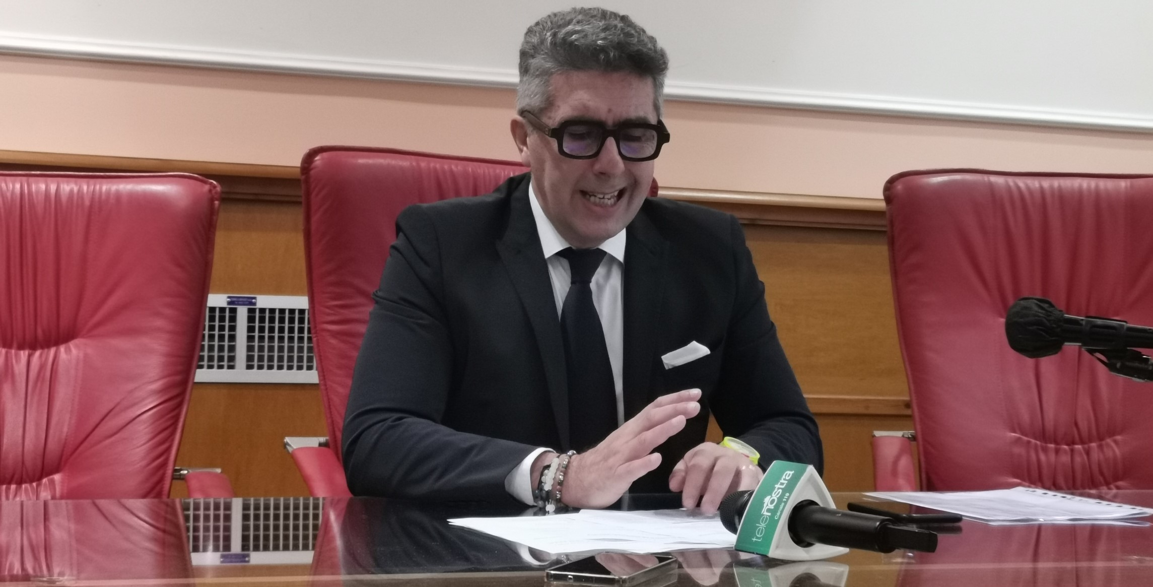 L'ex assessore Leandro Savio conferenza stampa