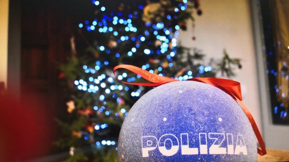 Polizia palla di Natale