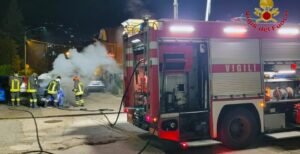 Incendio auto a Mercogliano