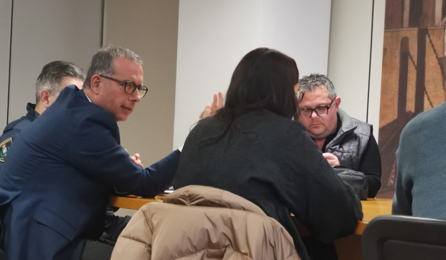 Parcheggi a pagamento in città: ausiliari in pensione non rimpiazzati, entro il 2029 l’Acs rimarrà senza dipendenti. Esce allo scoperto lo scontro Festa-Petitto Paolo Spagnuolo e Carlo Giliberti in Commissione Trasparenza