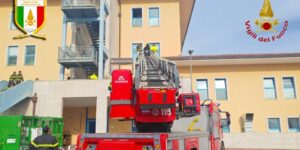 Befana Vigili del fuoco Ospedale Moscati