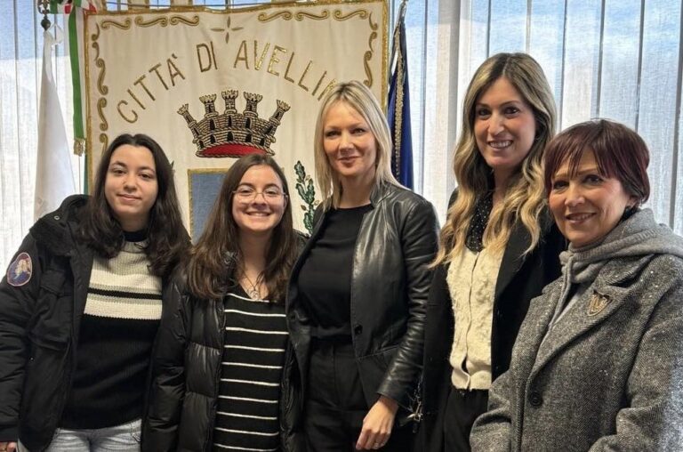 Sindaca Nargi e delegazione Liceo Imbriani