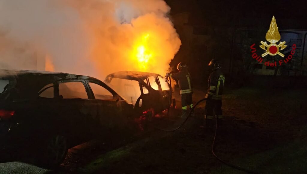 Incendio auto Villamaina