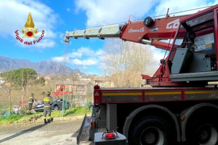 Incidente auto Picarelli, vigili del fuoco