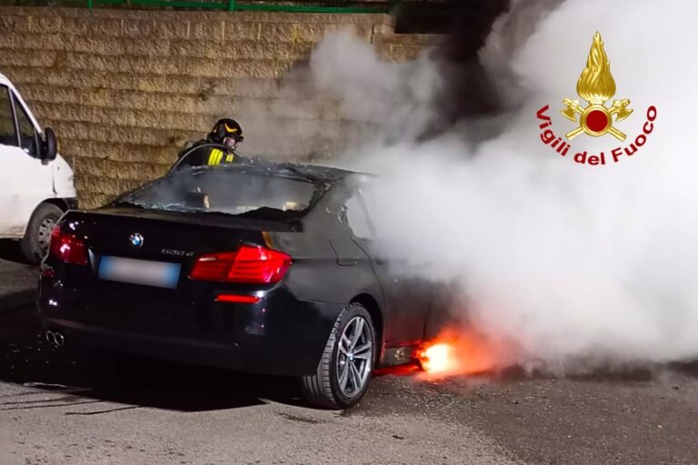 Bmw incendio Contrada