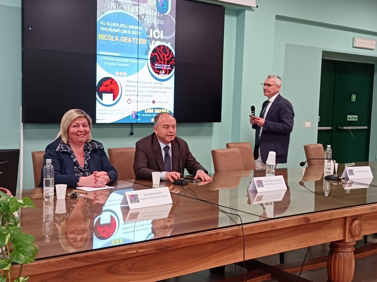 Irpinia, il Procuratore Gratteri: “Non ci sono isole felici. Cambia solo l’intensità della presenza mafiosa”