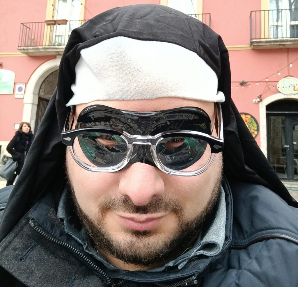 Giovanni Esposito maschera carnevale 2025