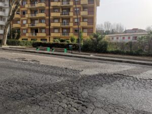 Strade colabrodo, via De Gasperi, Avellino