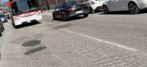 Strada davanti chiesa San Ciro, Avellino