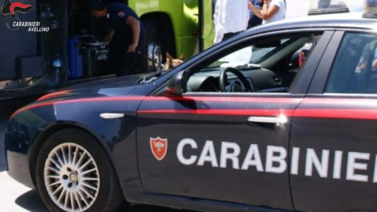 Carabinieri controlli bus a Mugnano del Cardinale