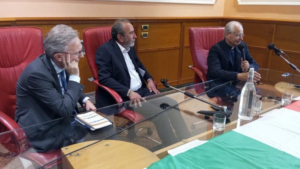 Airoma, Fiore e Aiello