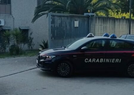 Carabinieri a Sperone