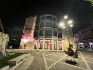 Grottaminarda Comune di notte