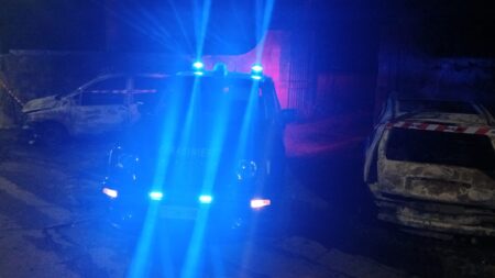 Montoro auto incendio carabinieri