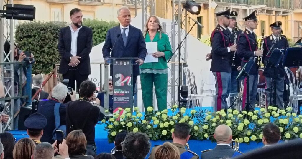Piantedosi in piazza Libertà per il 2 Giugno