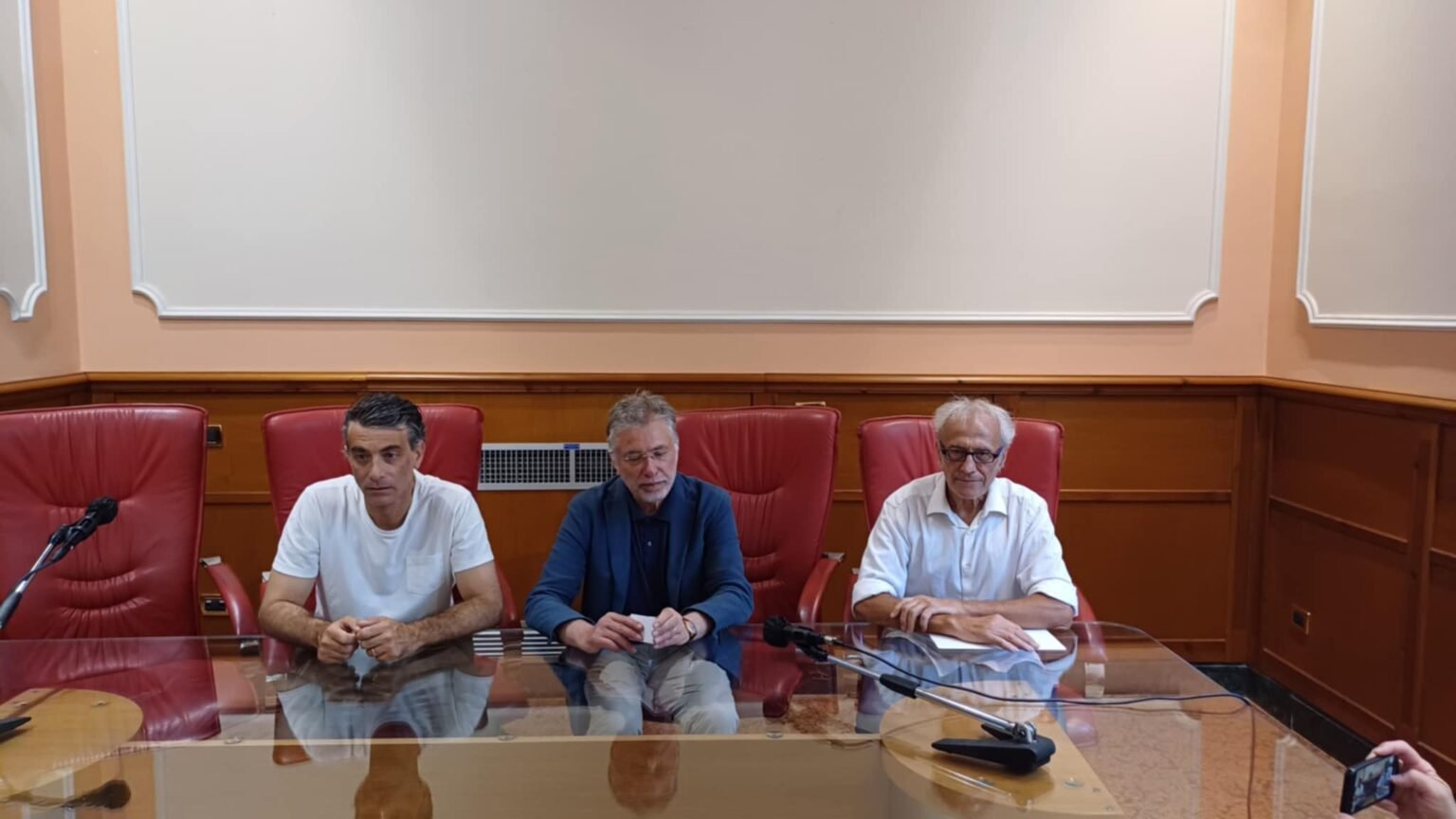 Le periferie come luogo dell’anima, lo sguardo di Ettore De Socio sulla città rivive in un concorso fotografico