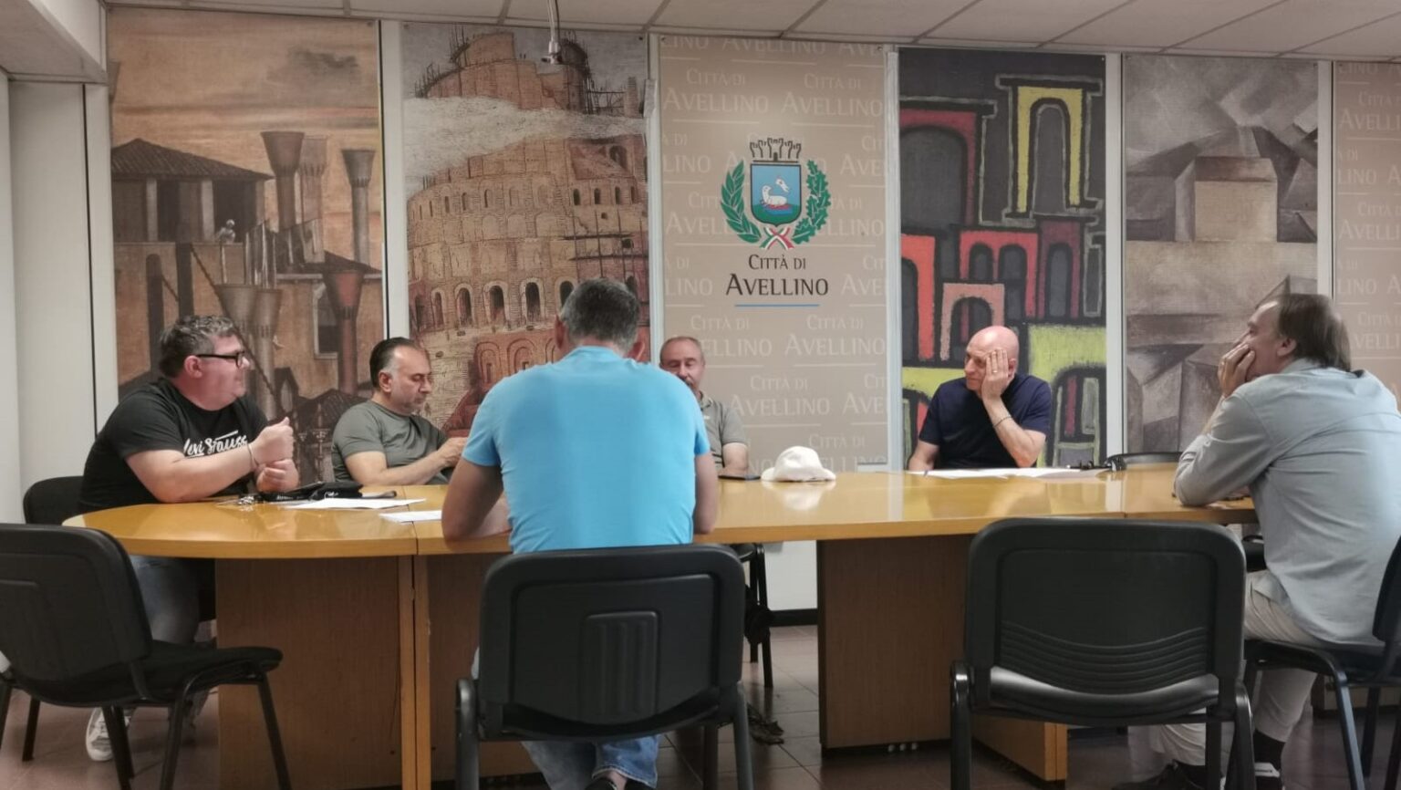 Carlo Giliberti (a sinistra) in Commissione Trasparenza