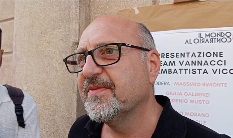 Giulio Curatella, Mondo al Contrario