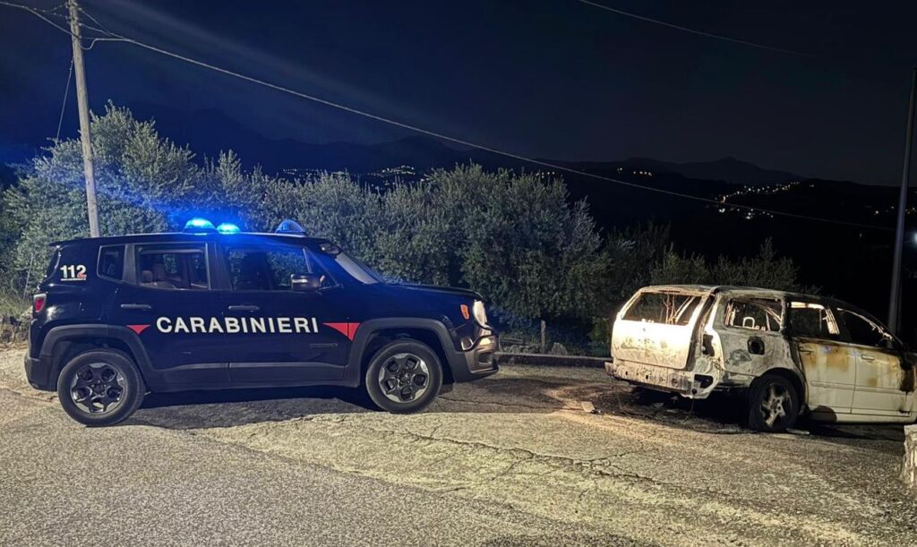 Montemiletto auto incendiata, carabinieri