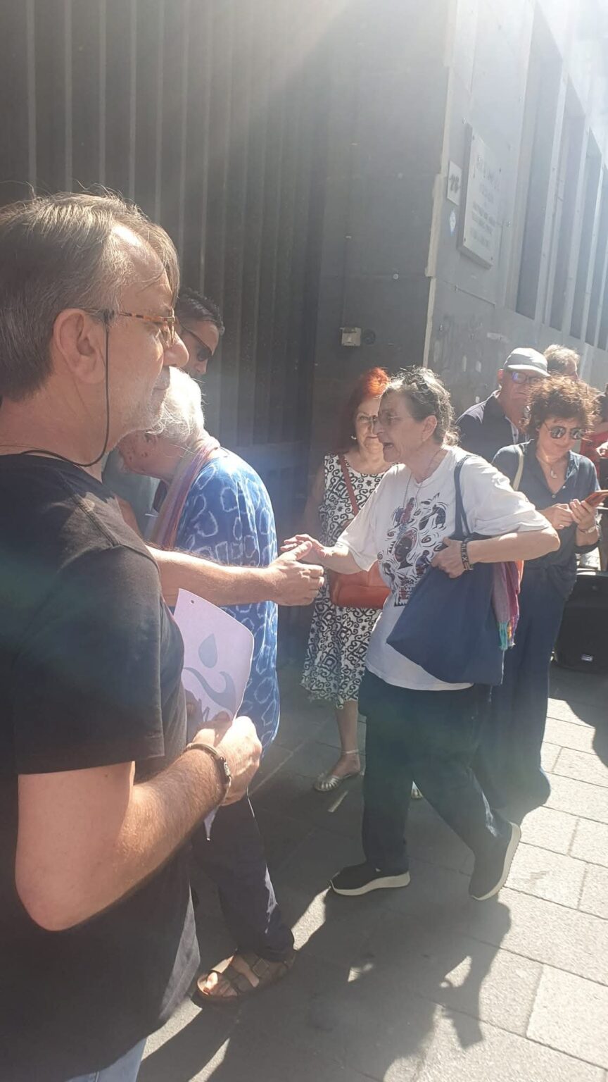 Acqua, in campo padre Alex Zanotelli per dire no all’aumento