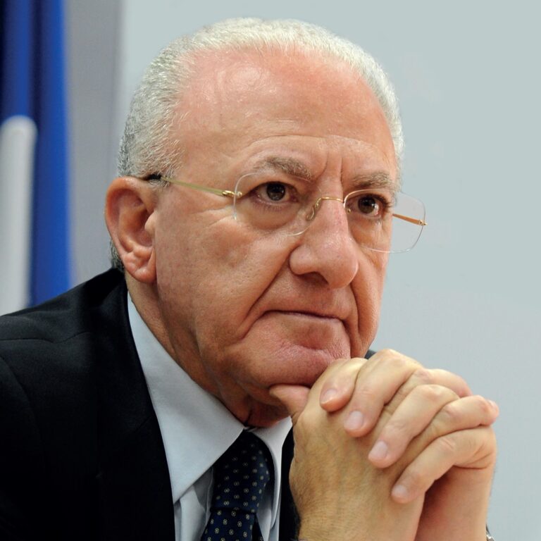 In Campania, Puglia e Veneto si chiude un ciclo ma i presidenti non escono di scena: Zaia capolista, Emiliano in Parlamento e De Luca sindaco