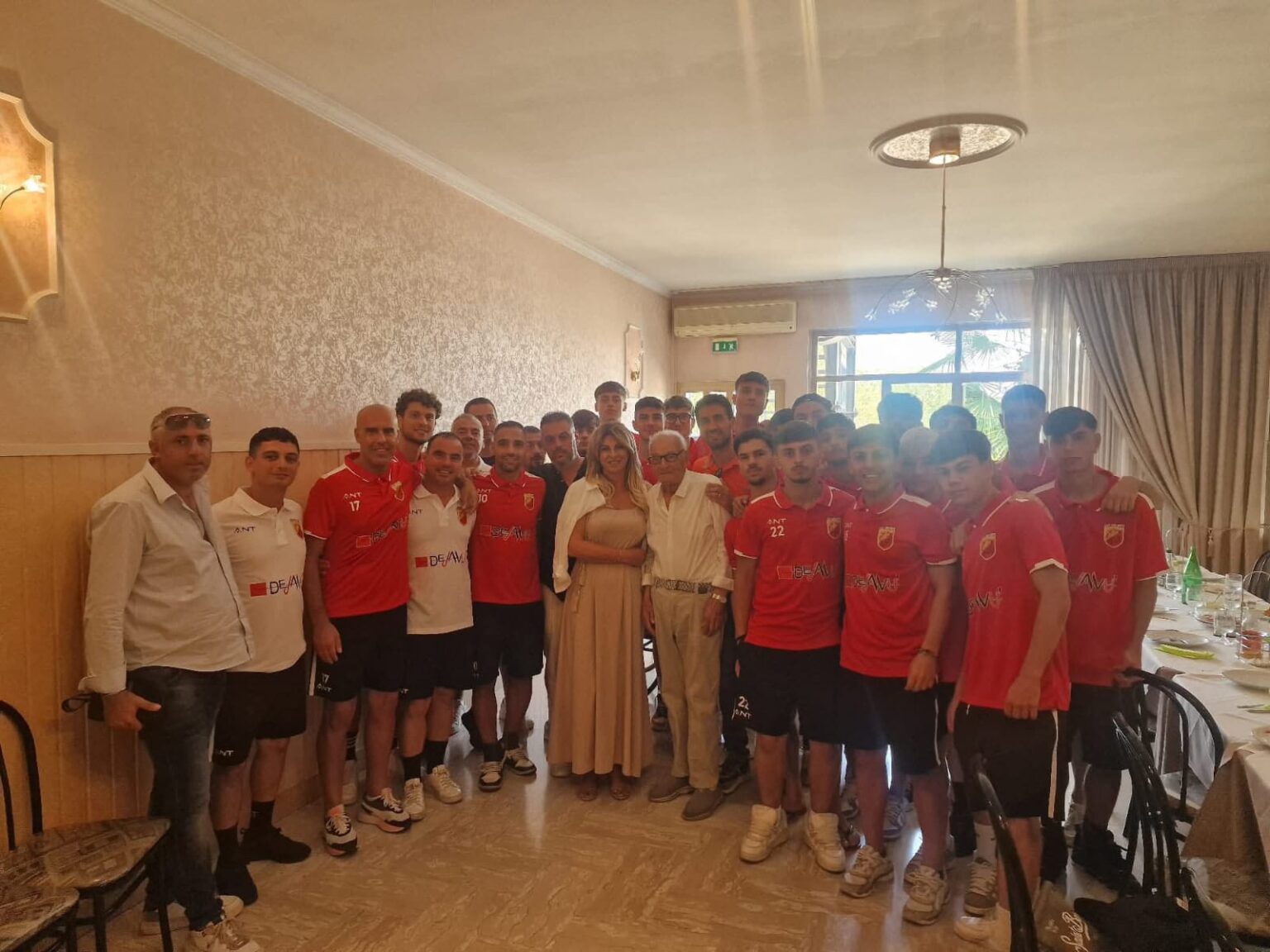 Il Lions Grotta alla prima uscita stagionale vince il derby con l’Ariano La squadra ricevuta in Comune