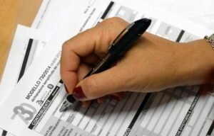 Pressione fiscale in aumento, redditi tra i più bassi in Campania: irpini poveri e tartassati