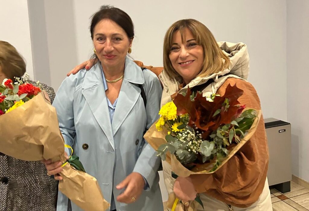FIDAPA PASSAGGIO DI CONSEGNE a destra Annamaria Vecchione nuovo presidente