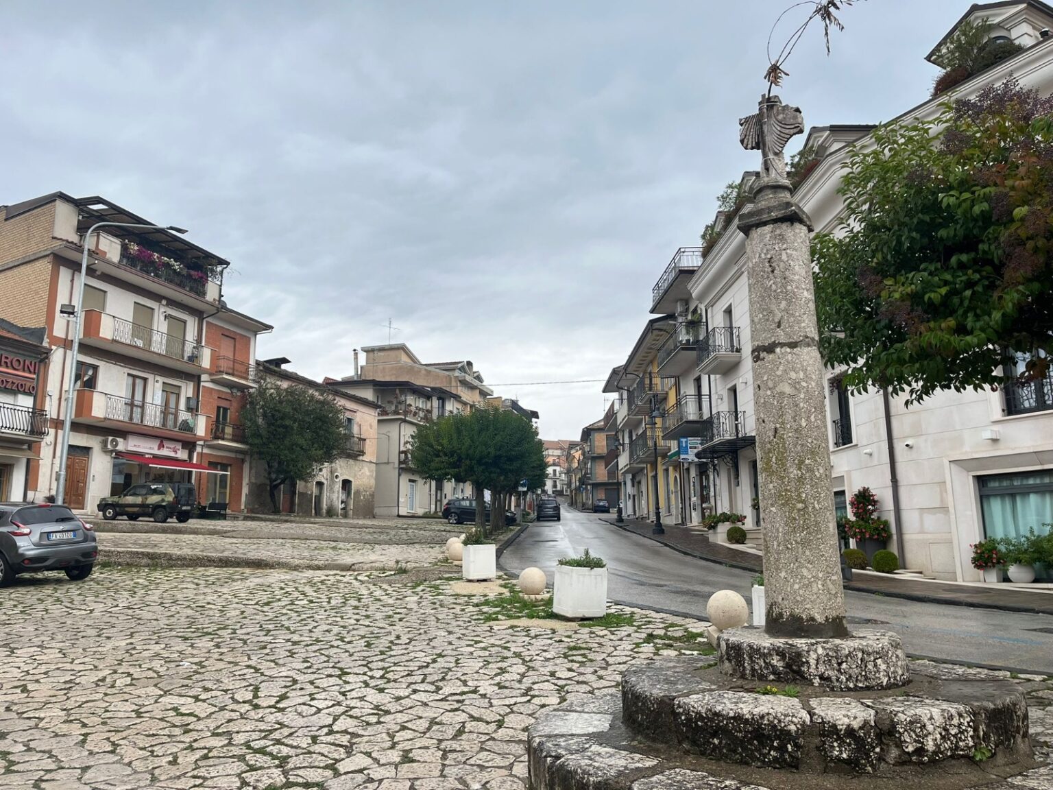 Grottaminarda, lavori di riqualificazione in via Minichiello e spostamento del mercatino settimanale Grottaminarda