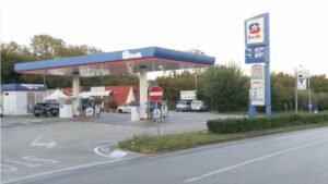 Avellino, la banda del Flex Flex torna in azione: svaligiato il bar- tabacchi Mata di via Pennini