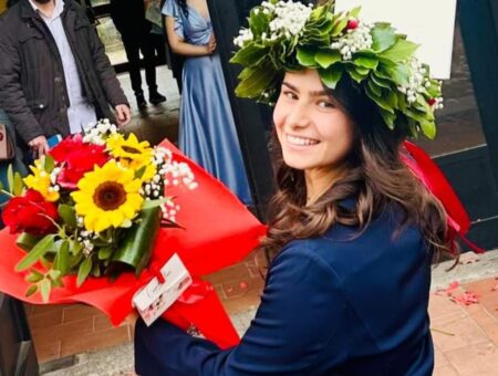 La laurea di Caterina, congratulazioni alla neodottoressa