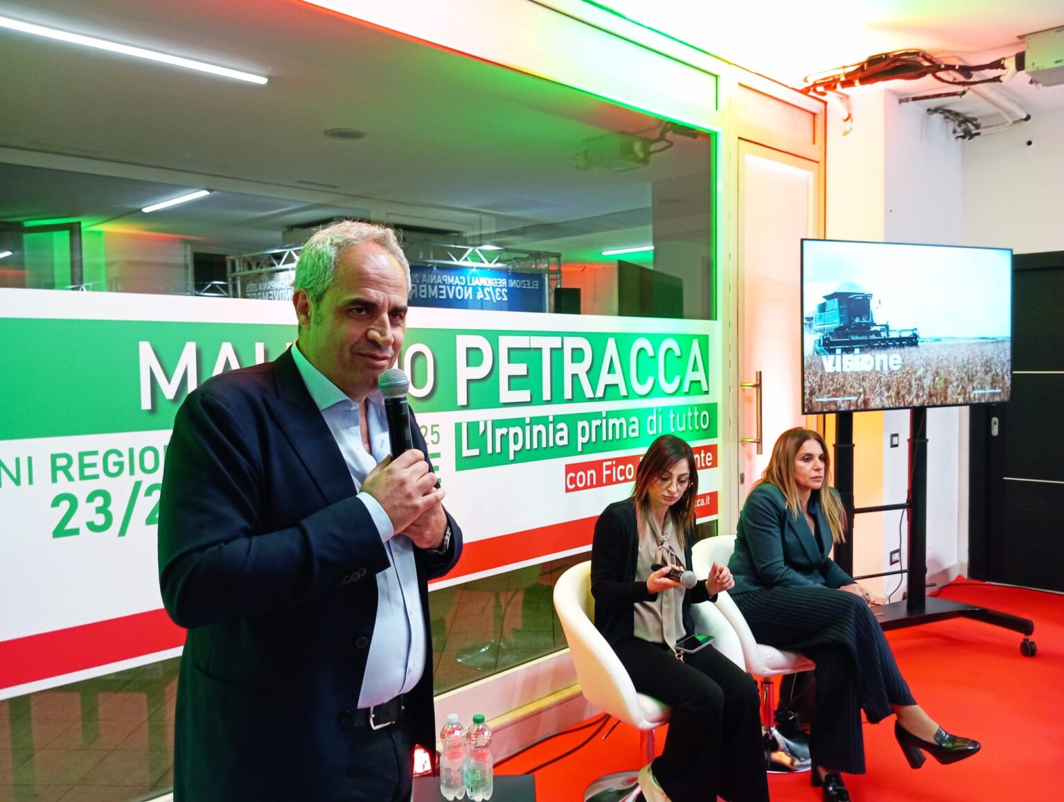 Petracca inaugura il comitato e bacchetta un pezzo di Pd: “Non sono di Bergamo e non mi lascio condizionare dai giochi di potere”