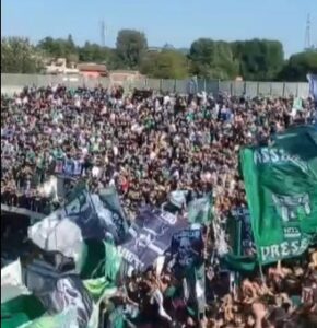 avellino stadio partenio tifo bandiere