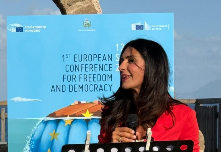 Referendum e caso De Luca, fibrillazioni nel Pd Pd, Picierno, De Luca, Schlein