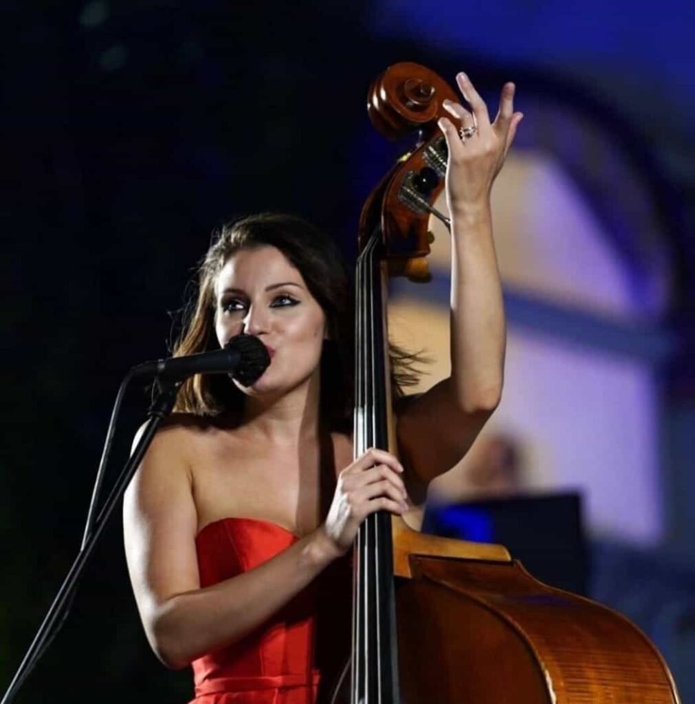 Allo Spazio Arena “Fly. Sulle ali del jazz”, sulle note del contrabbasso di Beatrice Valente