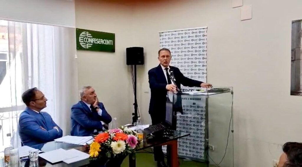 Confesercenti Campania, a confronto con Cirielli: puntiamo su una Regione dinamica con una burocrazia snella
