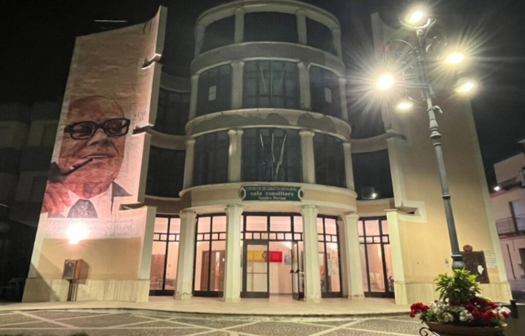 Grottaminarda, partiti i lavori per l’efficientamento energetico di palazzo Portoghesi con un finanziamento di 260 mila euro