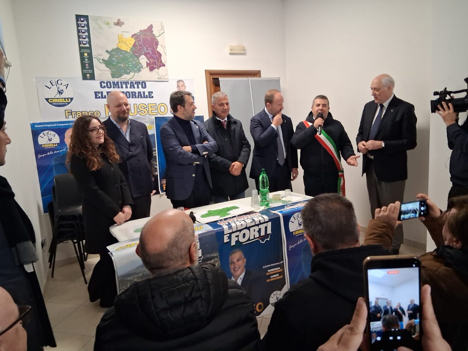 Salvini a Grottaminarda: “Loro chiacchierano, noi facciamo i fatti”