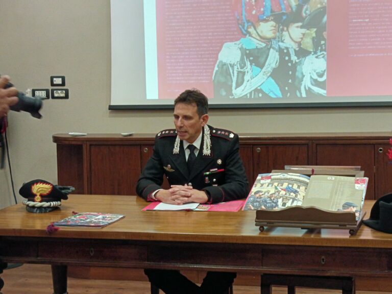 Arma dei Carabinieri, l’Irpinia protagonista nel calendario 2026 un racconto di coraggio e vicinanza agli anziani