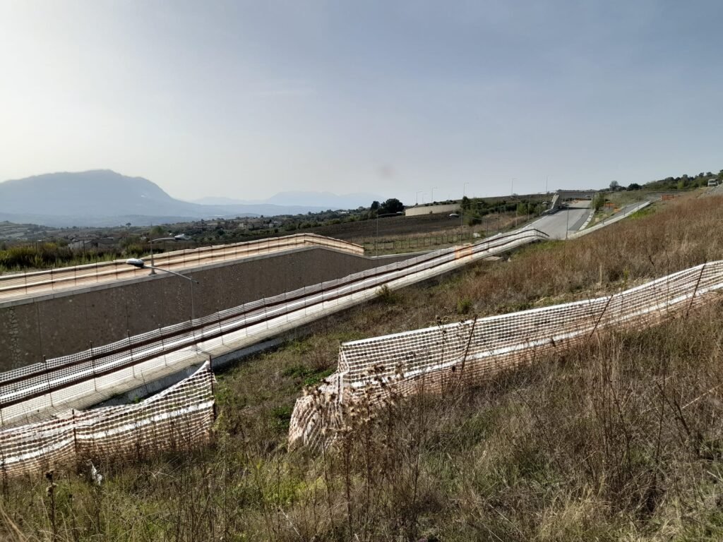Lioni-Contursi-Grottaminarda, i sindacati incontrano i vertici di Infrasud: i lavori devono riprendere