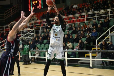 Basket, Scandone Avellino vince anche contro Cagliari. SCANDONE - CAGLIARI 2