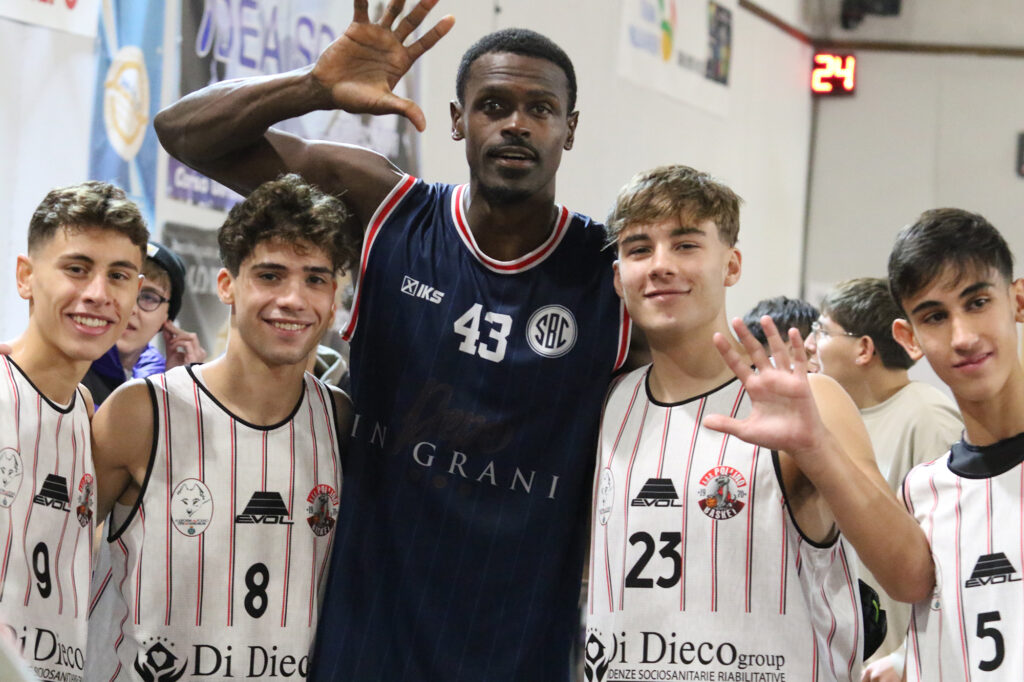 Scandone, al Del Mauro arriva Caiazzo dell’ex Linton Johnson