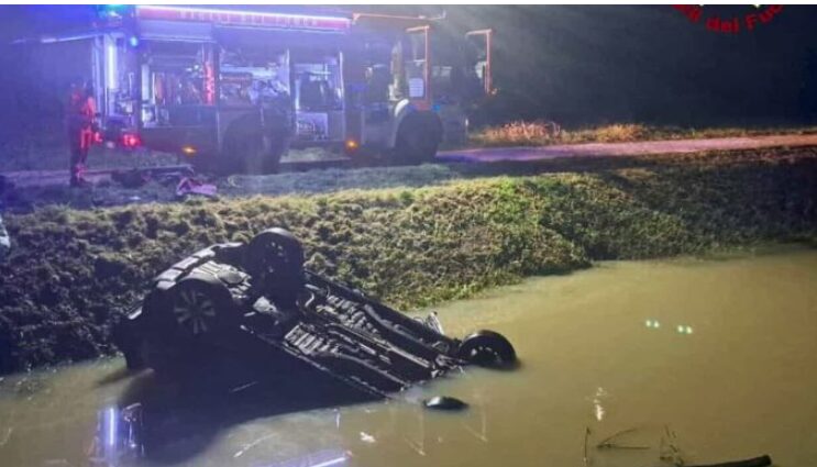 Tragedia in Toscana, l’auto affonda nel canale, 78enne irpina muore affogata. Il marito salvato da un passante