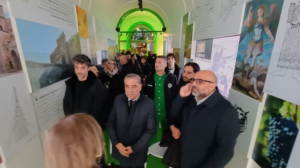 FOTO/Una mostra racconta la storia dell’Avellino, Buonopane e D’Agostino: nel calcio il riscatto di una comunita’