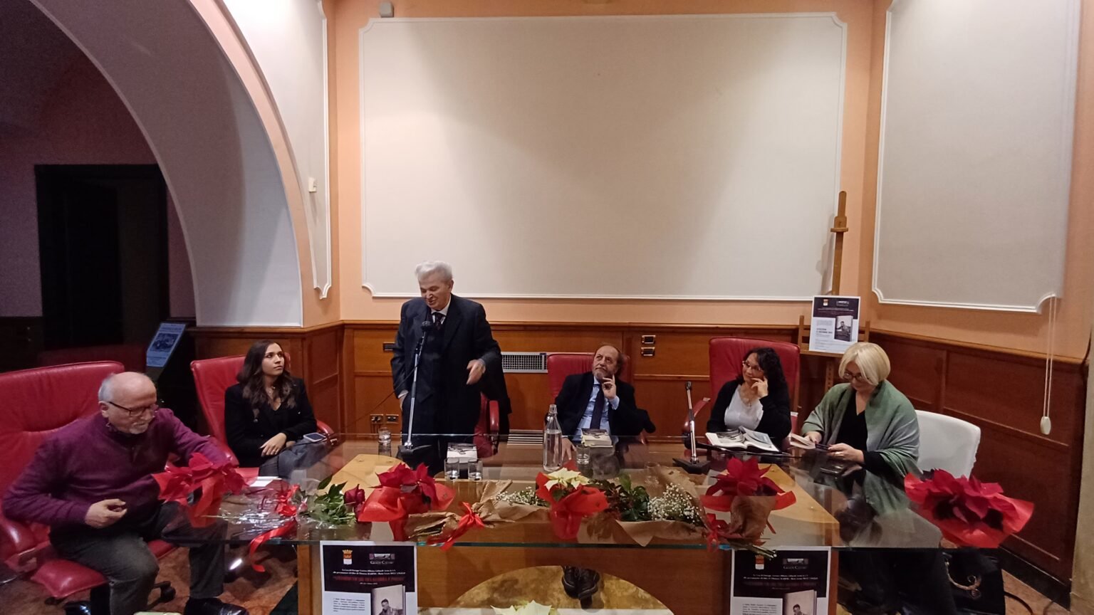 Nel volume di Marino e Dell’Angelo rivive la figura di Vicari, granatiere e poeta, nei suoi scritti l’orrore di ogni guerra