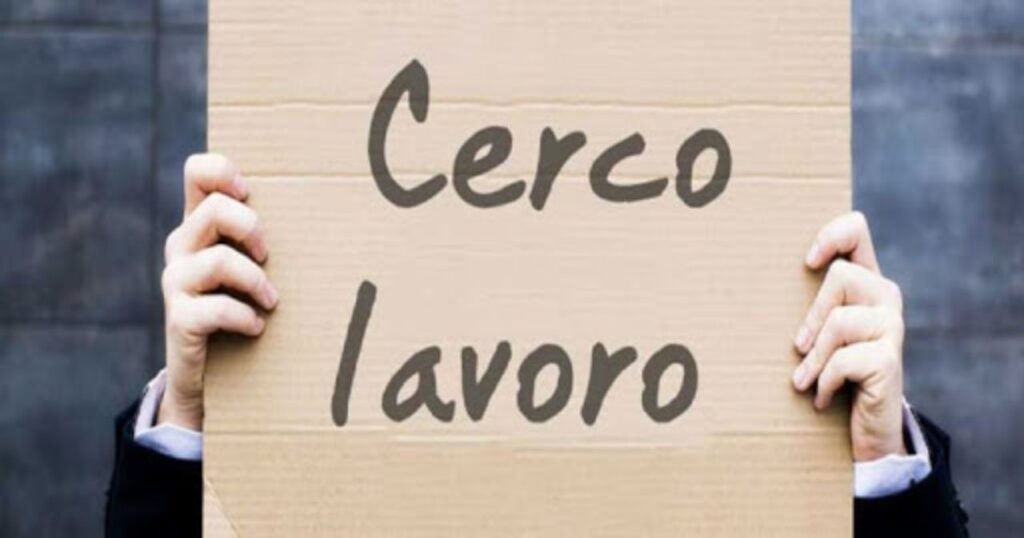 Cala la disoccupazione in Irpinia, ma è solo un’illusione: aumentano i NEET e gli emigranti