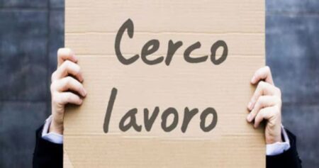 Cala la disoccupazione in Irpinia, ma è solo un’illusione: aumentano i NEET e gli emigranti