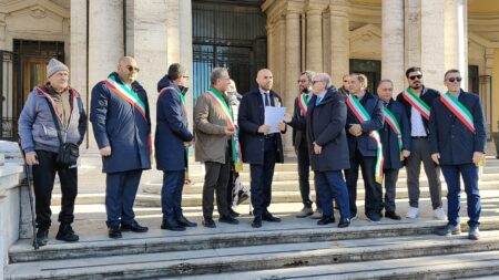 Crisi idrica, undici sindaci irpini a Roma per far sentire la voce dei territori